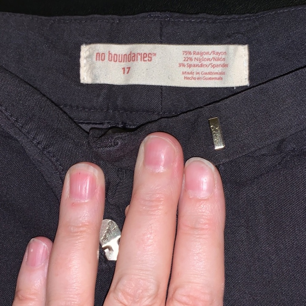 No Boundaries junior’s size 17 slacks.